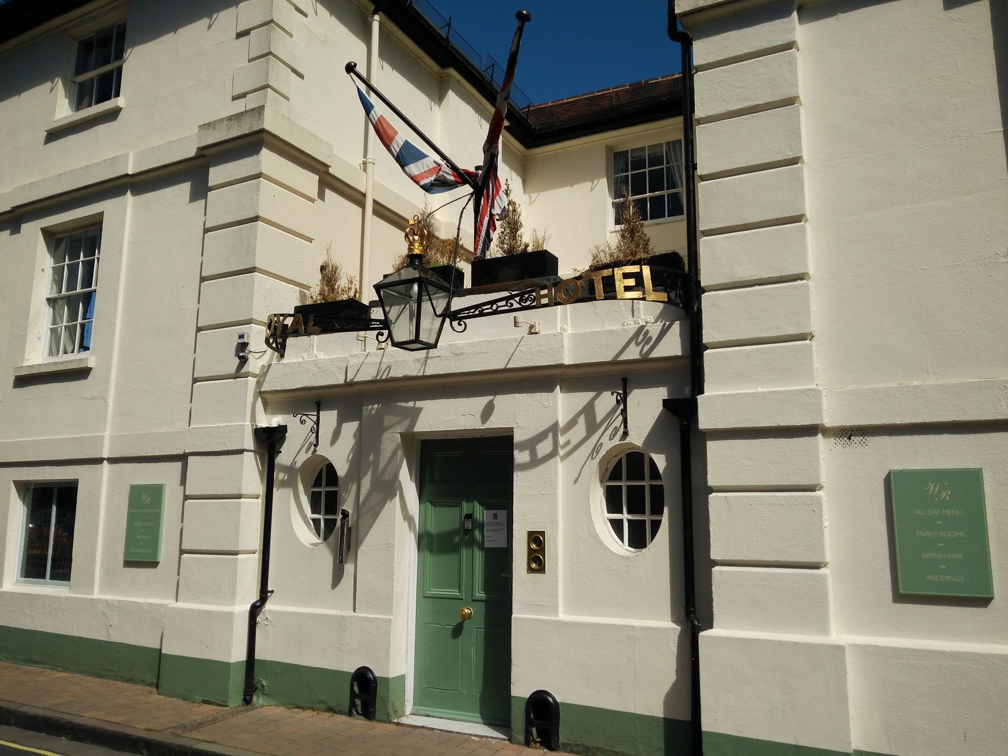 Royal Hotel, Winchester. (Pub, External). Published on 18-07-2020