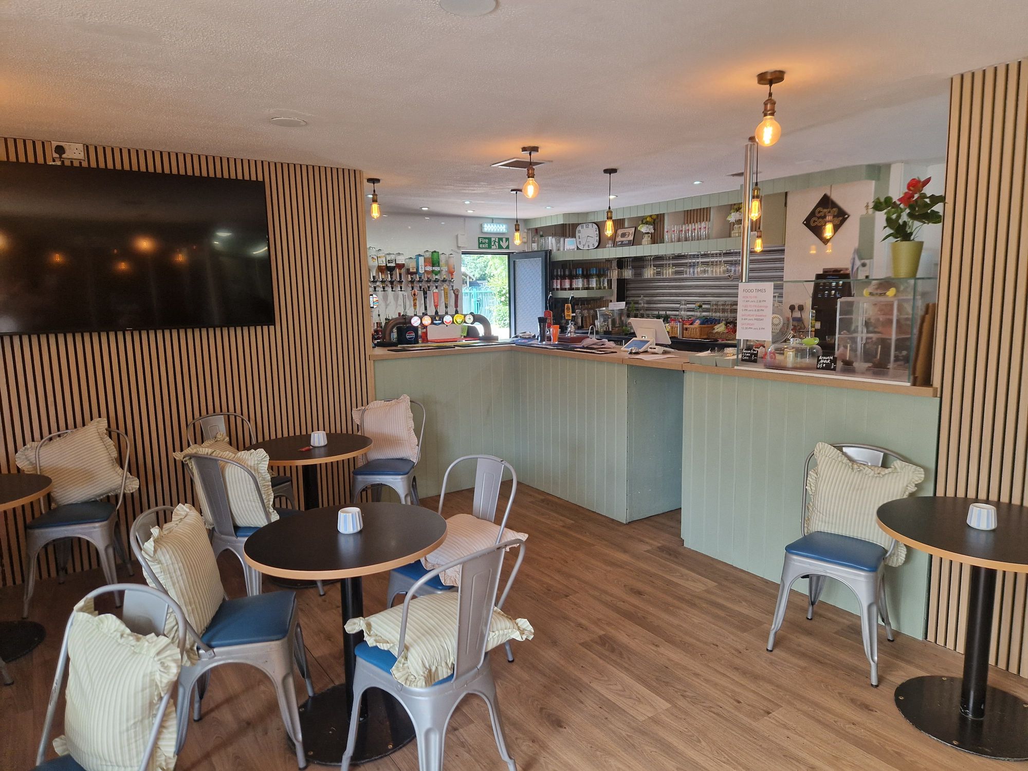 Xtra Time, Totton (Photo: Pete Horn - 28/07/2026). (Bar). Published on 28-07-2026