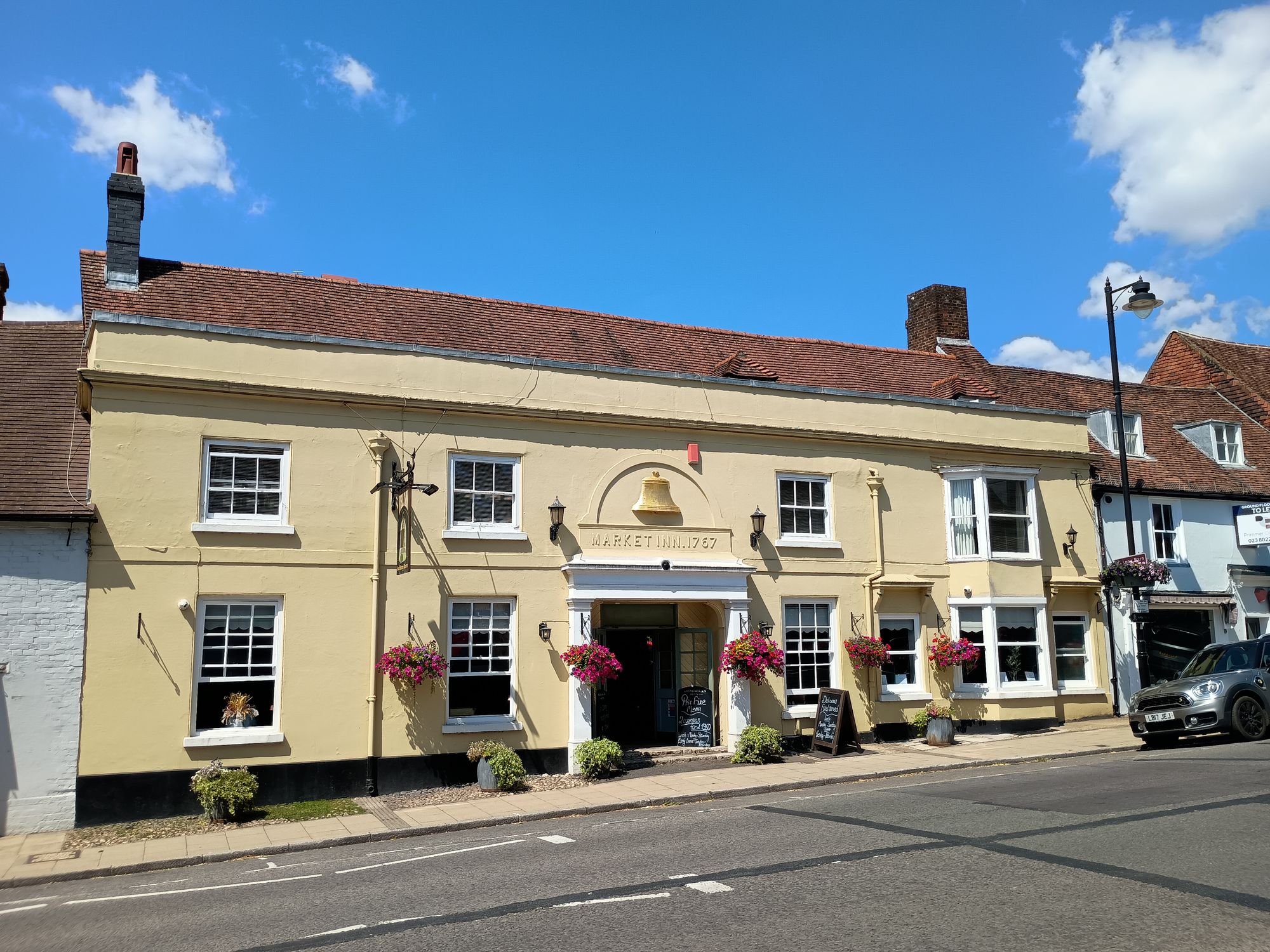 Bell, Alresford (Photo: Michael Green - 11/07/2025). (Pub, External, Key). Published on 11-07-2025