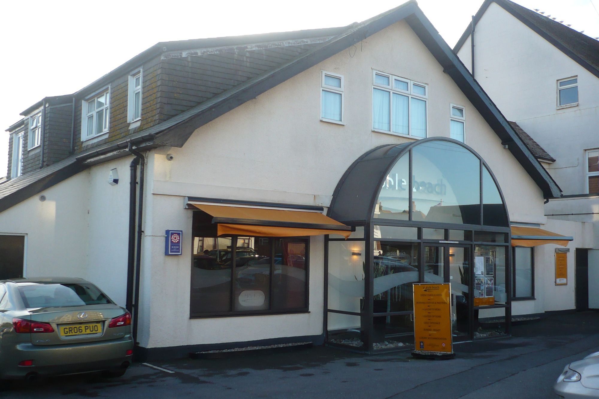 Pebble Beach, Barton on Sea. (Pub, External, Key). Published on 08-01-2011