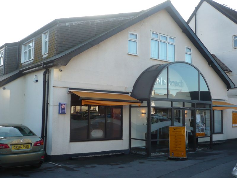 Pebble Beach, Barton on Sea. (Pub, External, Key). Published on 08-01-2011