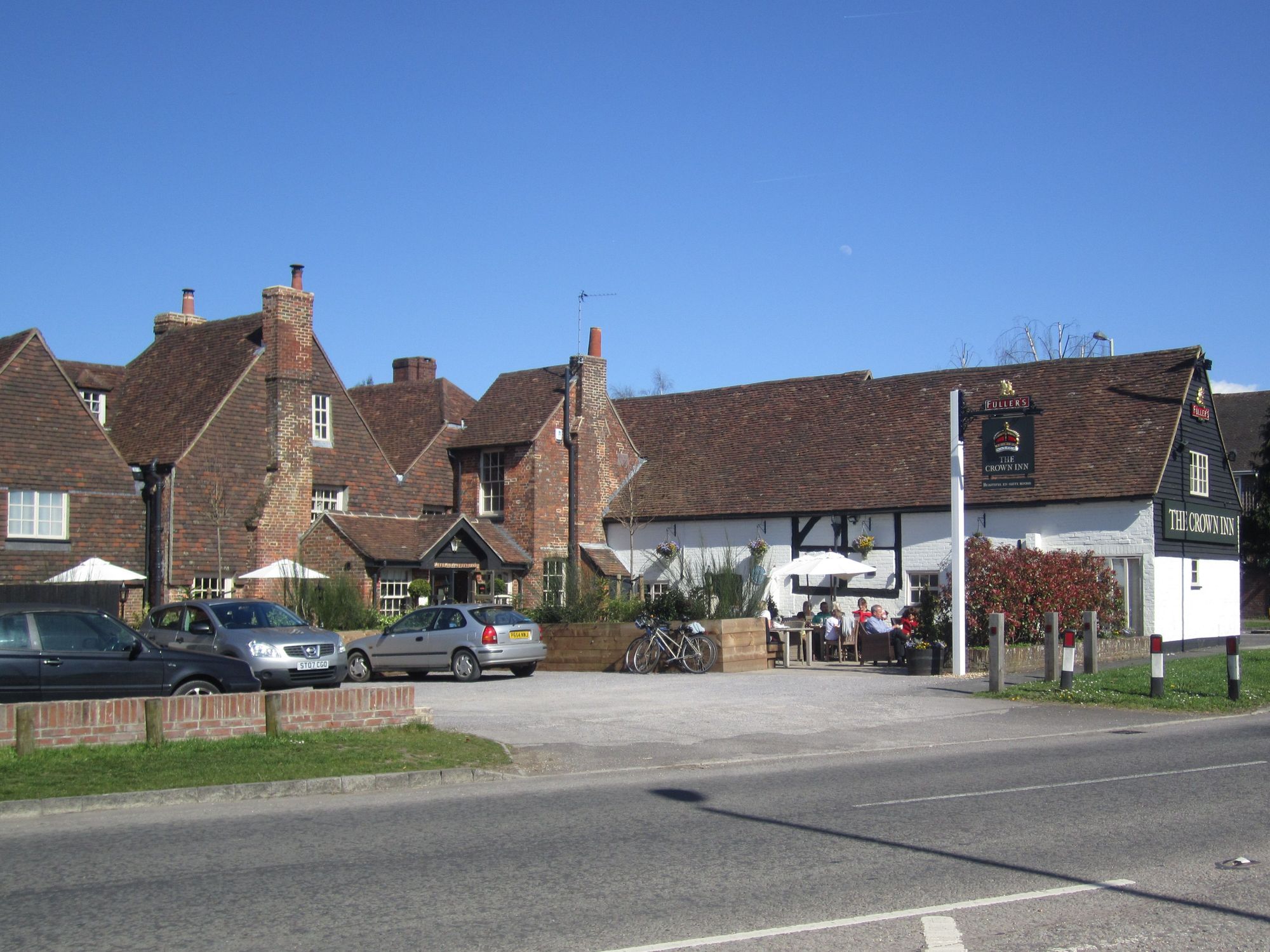Crown Inn, Bishop's Waltham. (Pub, External). Published on 20-04-2013