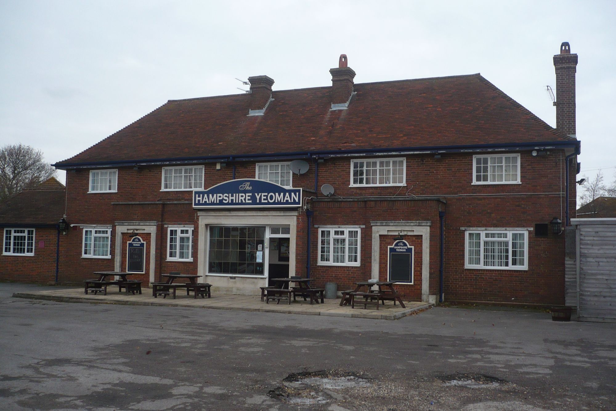 Hampshire Yeoman, Blackfield. (Pub, Key). Published on 23-12-2010