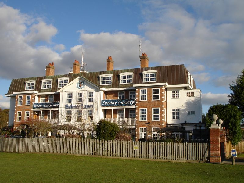Balmer Lawn Hotel, Brockenhurst. (Pub, Key). Published on 10-11-2010