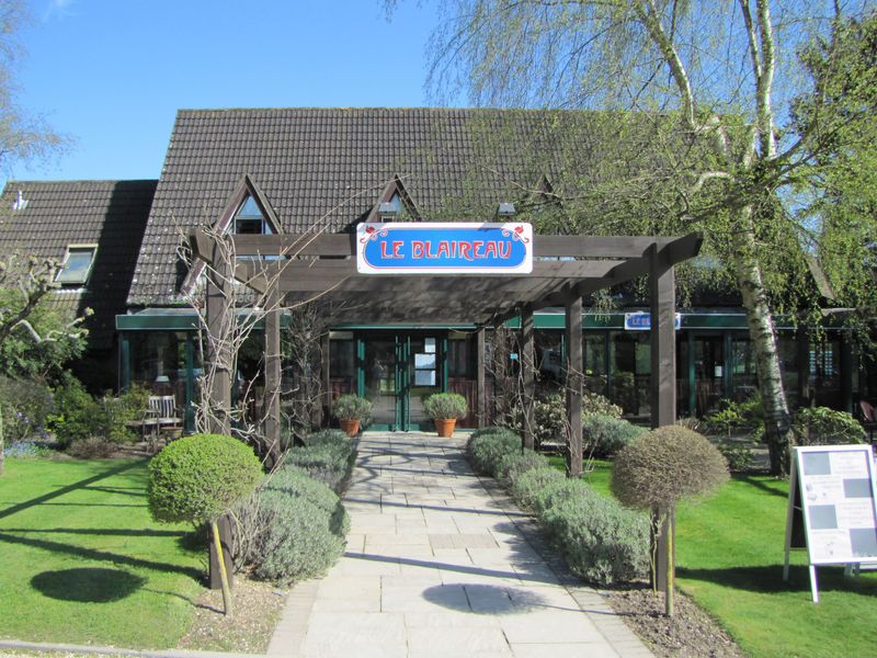 Le Blaireau, Brockenhurst. (Pub, External, Key). Published on 08-04-2011
