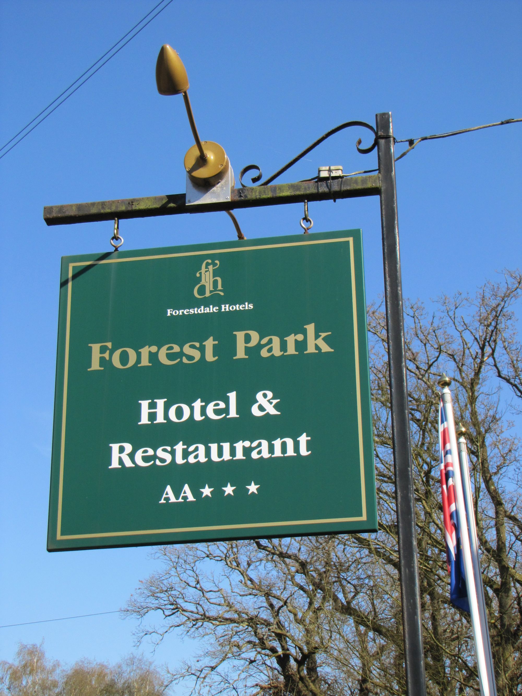 Forest Park Country Hotel & Inn, Brockenhurst. (Sign). Published on 08-04-2011
