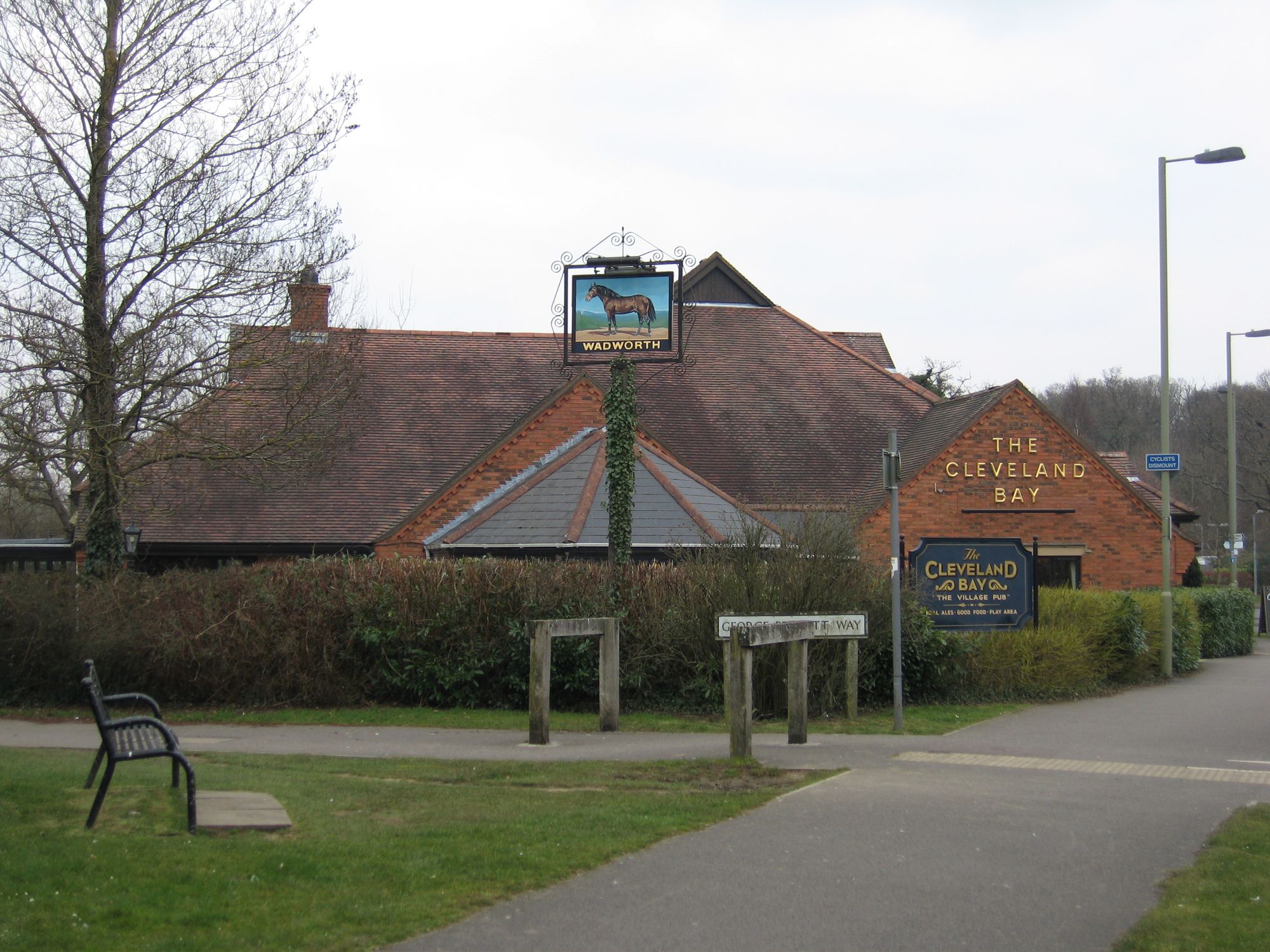Cleveland Bay, Chandler's Ford. (Pub, External). Published on 01-04-2013