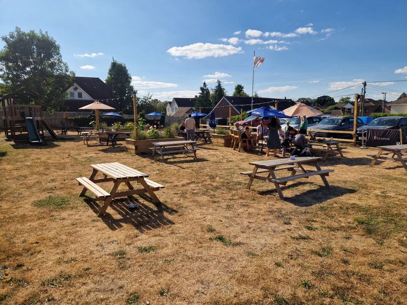 Rising Sun, Colden Common (Photo: Pete Horn - 26/07/2026). (Garden). Published on 26-07-2026 