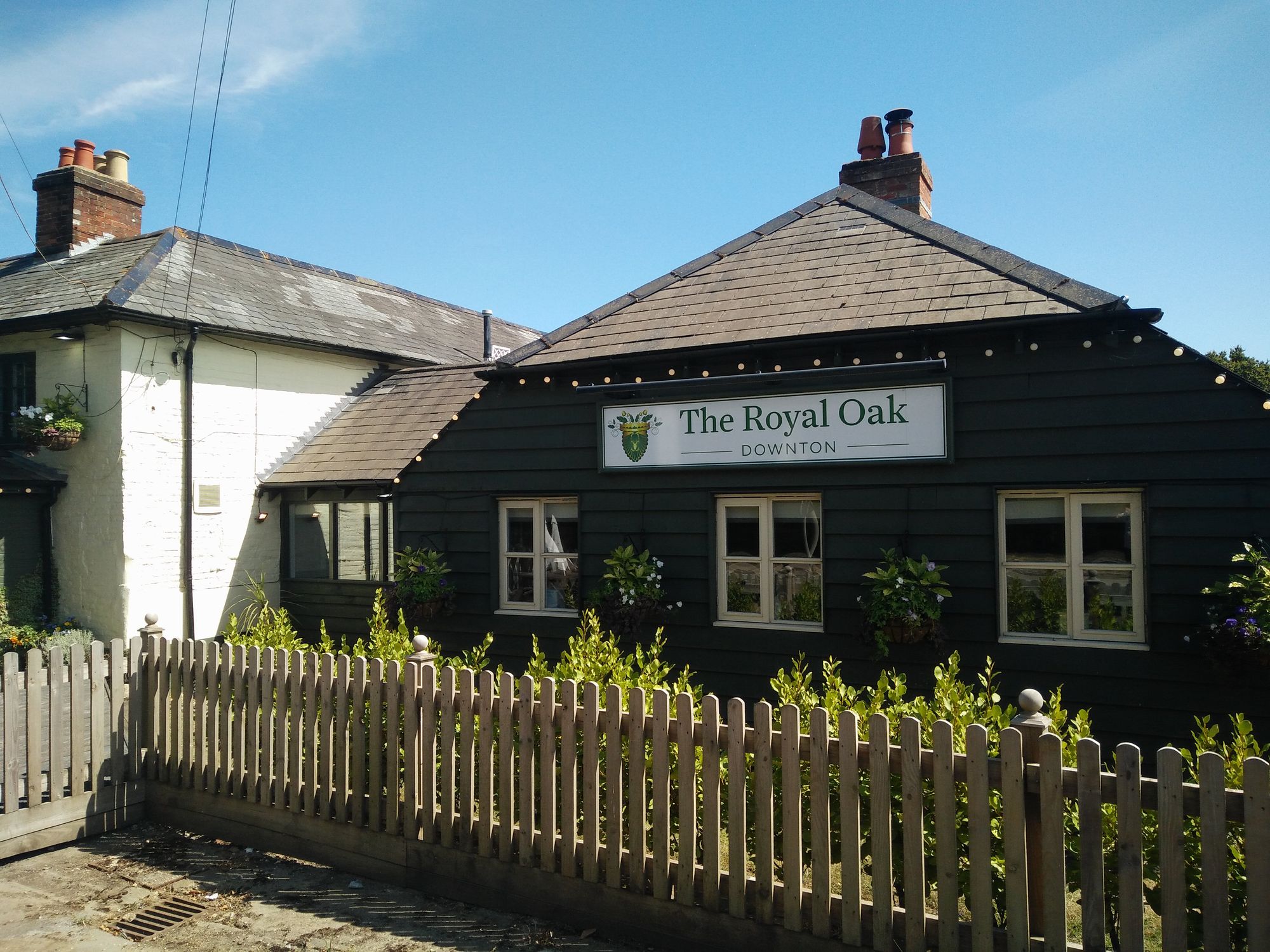 Royal Oak, Downton. (Pub, External). Published on 22-07-2020