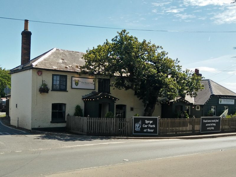 Royal Oak, Downton. (Pub, External, Key). Published on 22-07-2020