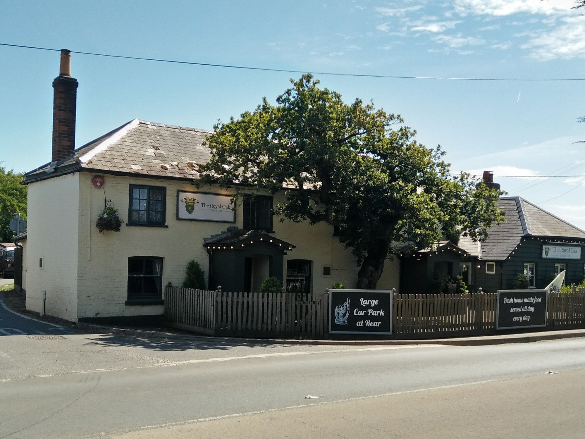 Royal Oak, Downton. (Pub, External, Key). Published on 22-07-2020