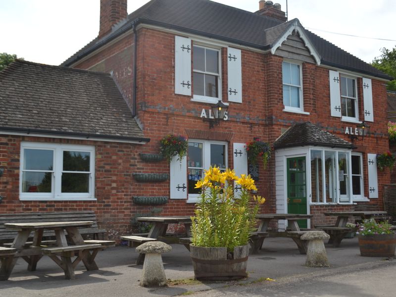 Hampshire Bowman, Dundridge. (Pub, External, Key). Published on 13-06-2011
