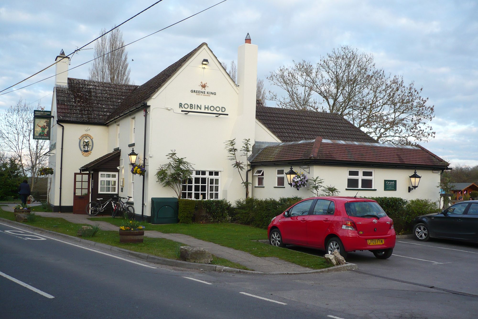 Robin Hood, Durley. (Pub, External). Published on 19-04-2013