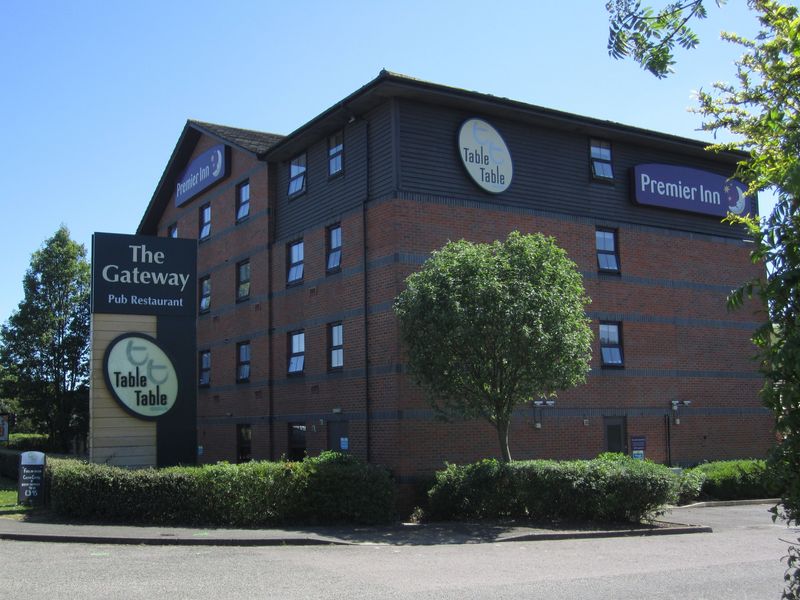 Gateway, Eastleigh. (Pub, External). Published on 07-05-2013
