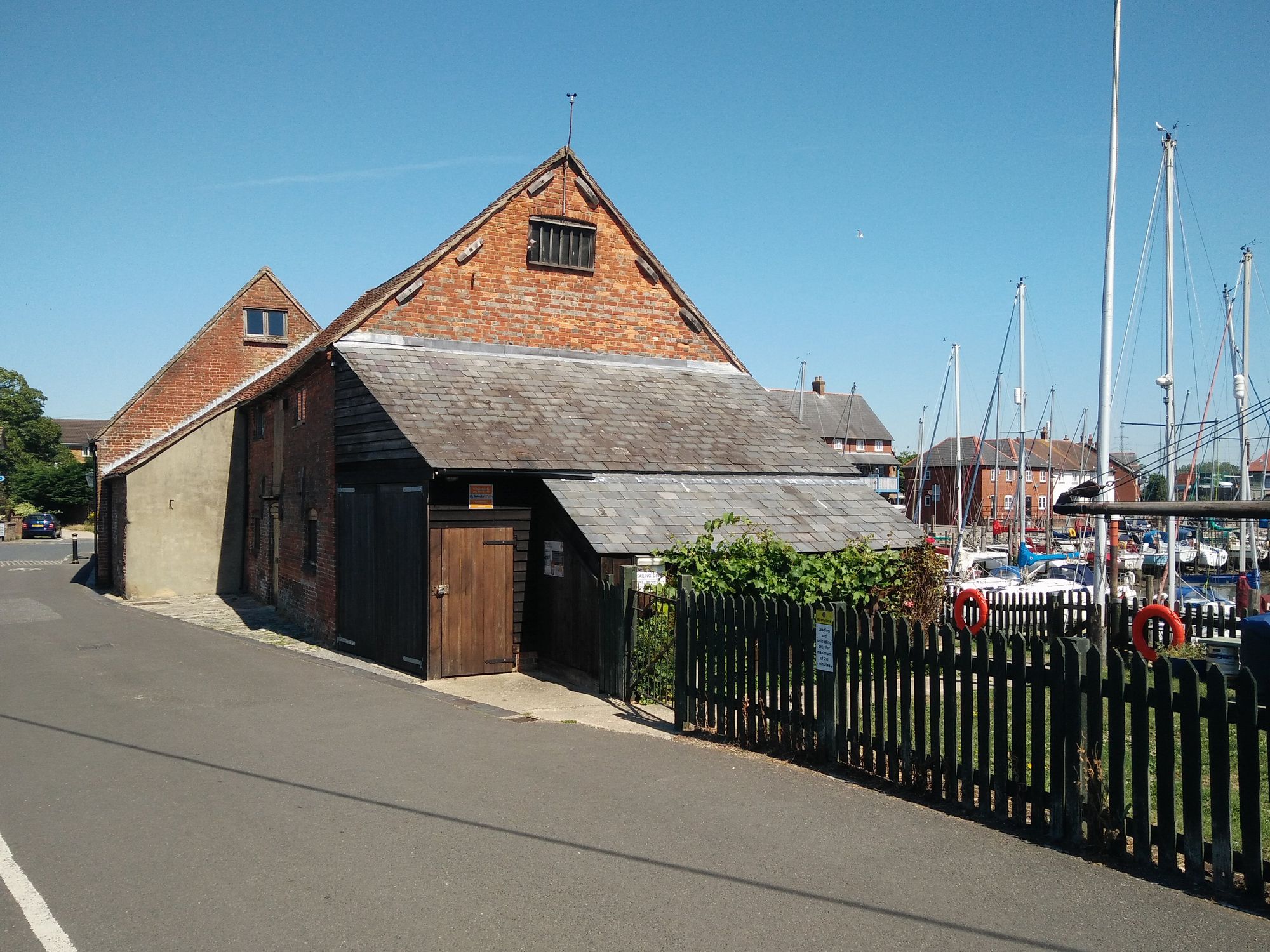 Eling Sailing Club (Photo: Pete Horn 25th June 2020). (External). Published on 25-06-2020