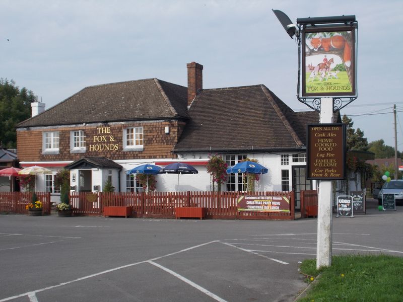Fox & Hounds, Fair Oak. (Pub, External, Sign, Key). Published on 27-09-2013