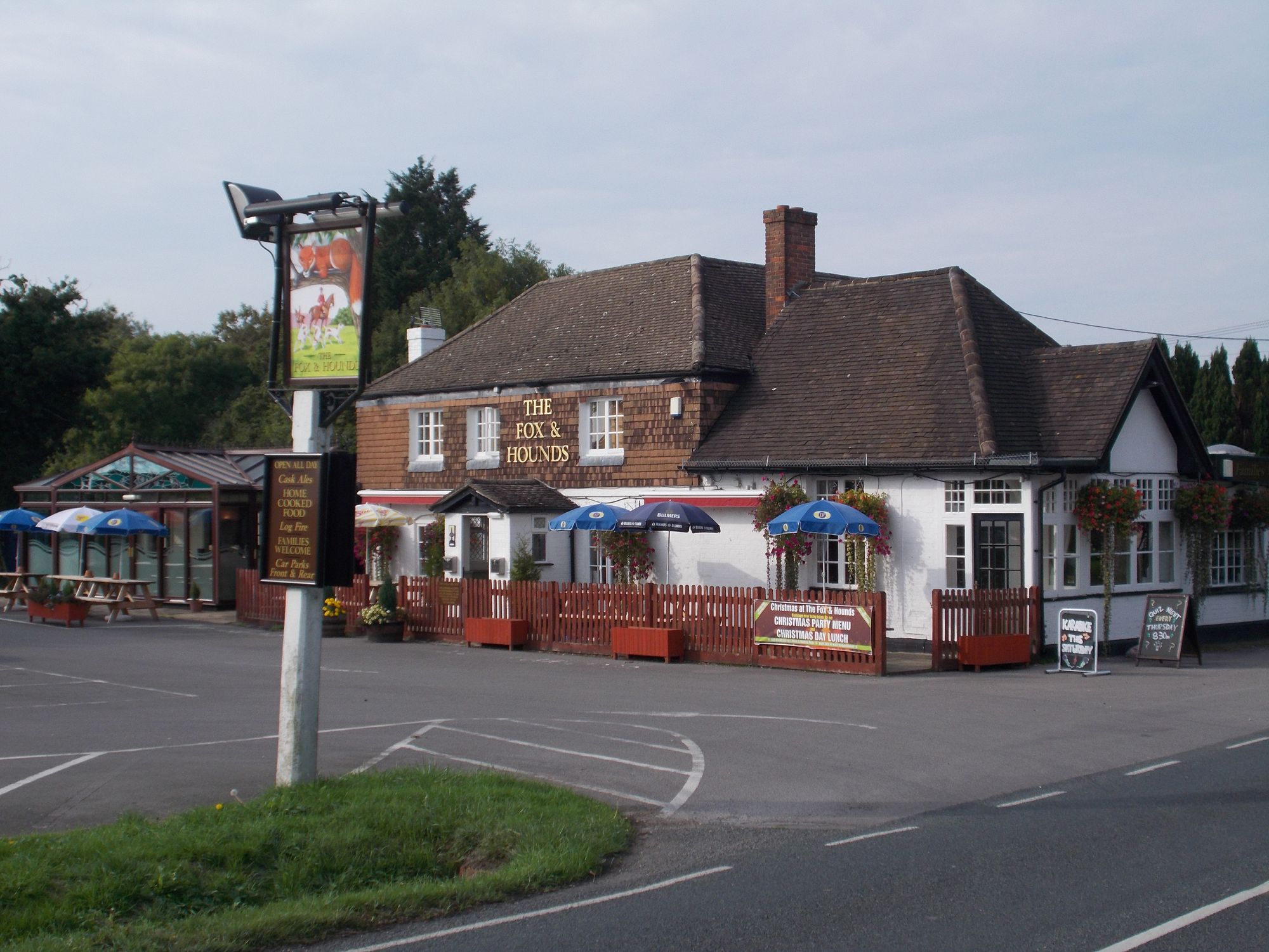 Fox & Hounds, Fair Oak. (Pub, External). Published on 27-09-2013