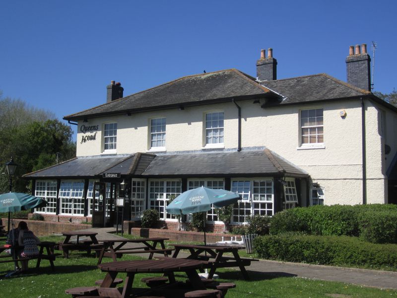 Queen's Head, Fisher's Pond. (Pub, External). Published on 07-05-2013