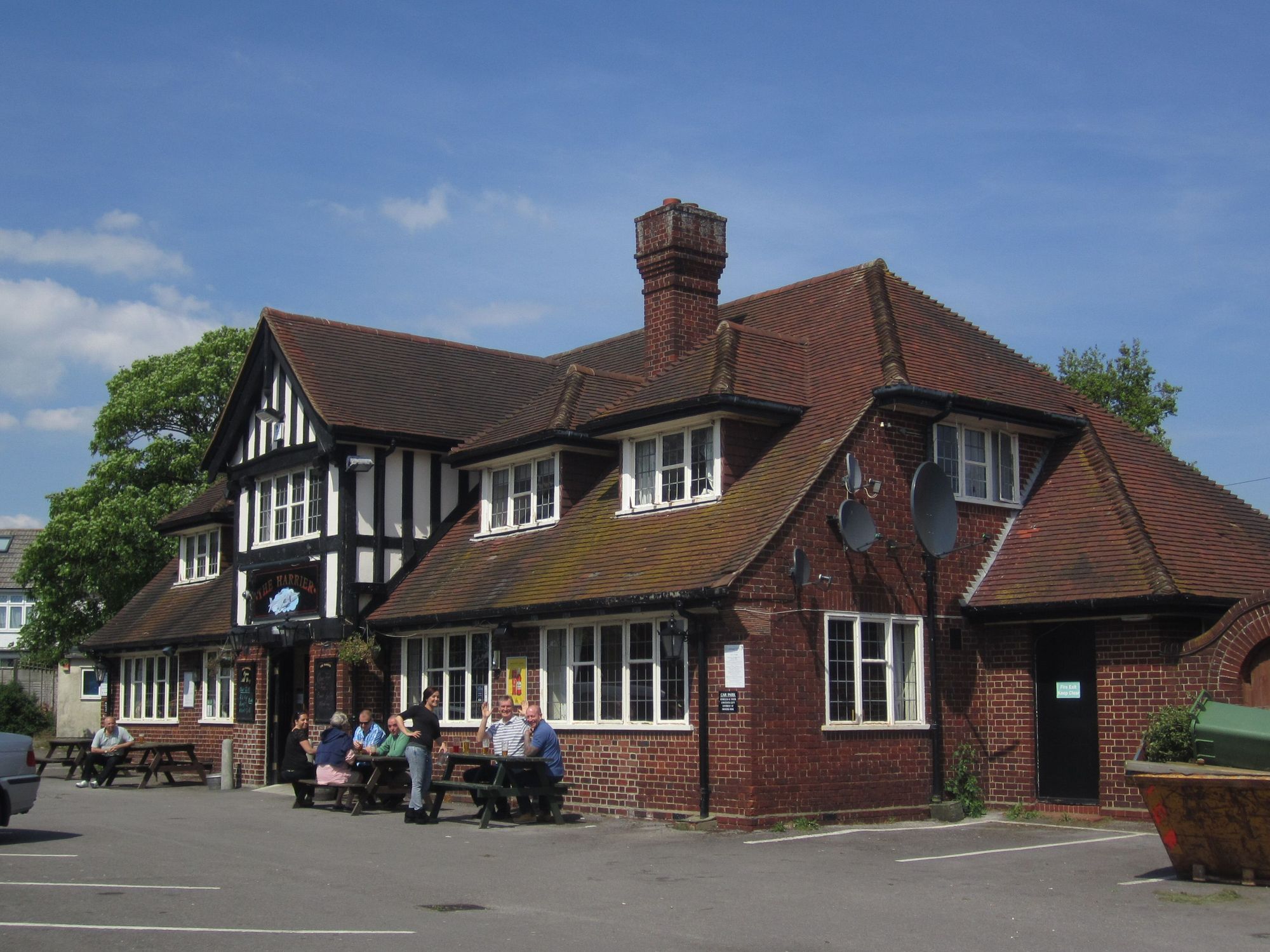 Harrier, Hamble-le-Rice. (Pub, External, Key). Published on 26-05-2013
