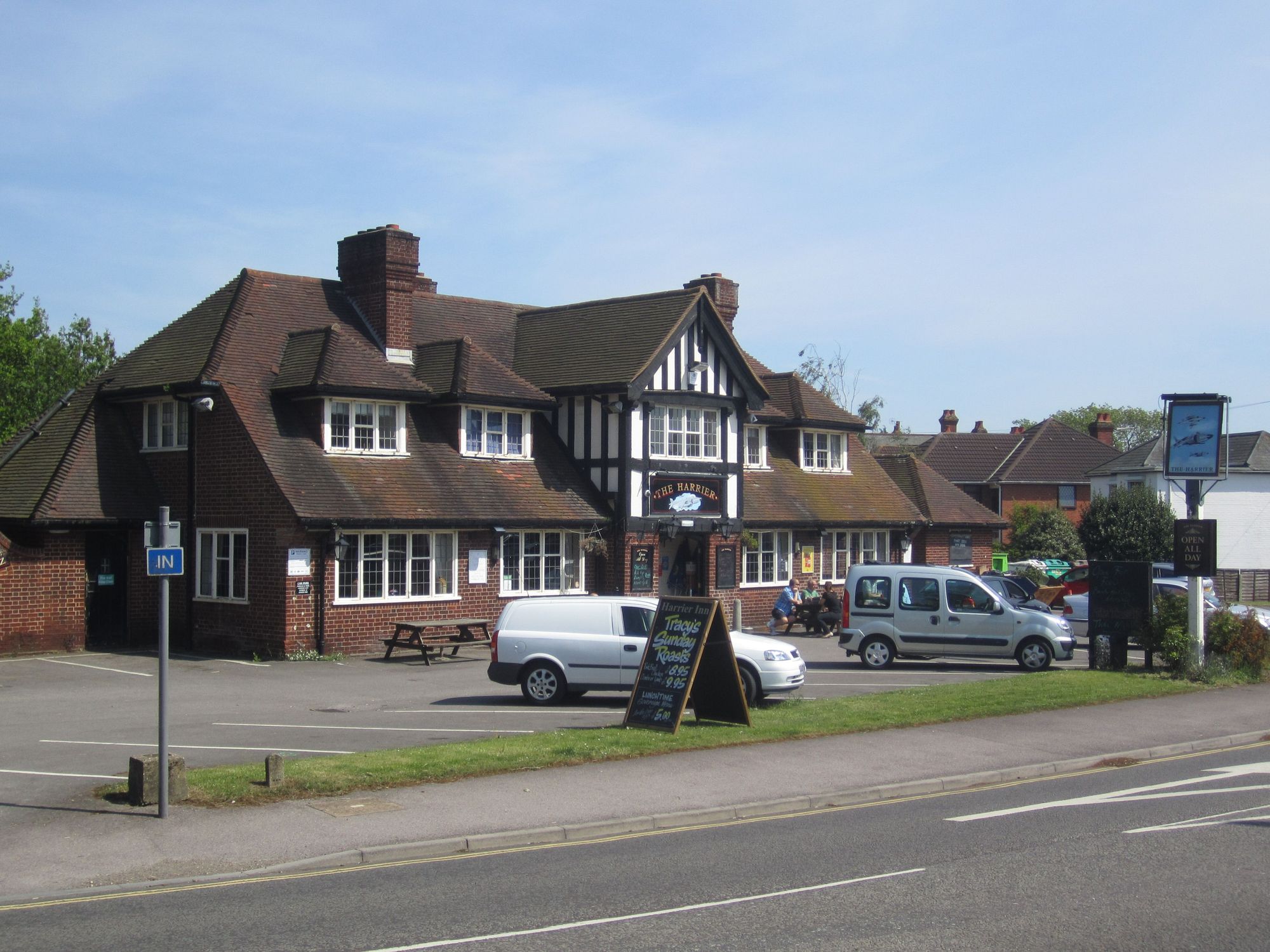 Harrier, Hamble-le-Rice. (Pub, External). Published on 26-05-2013