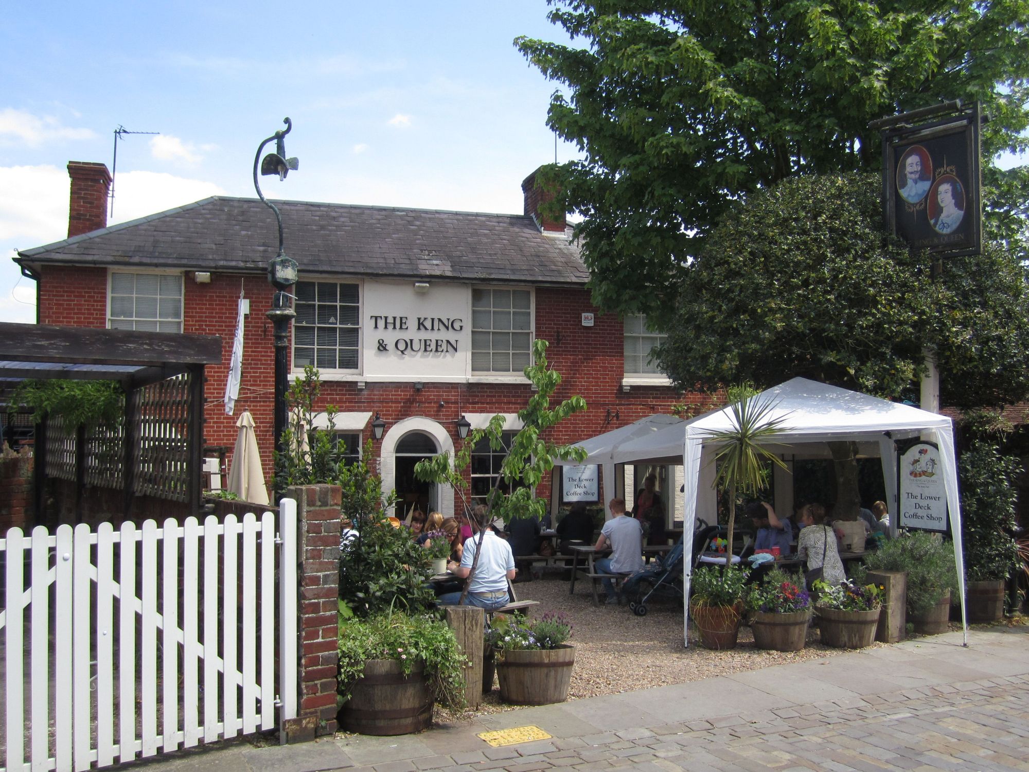 King & Queen, Hamble-le-Rice. (Pub, External). Published on 26-05-2013