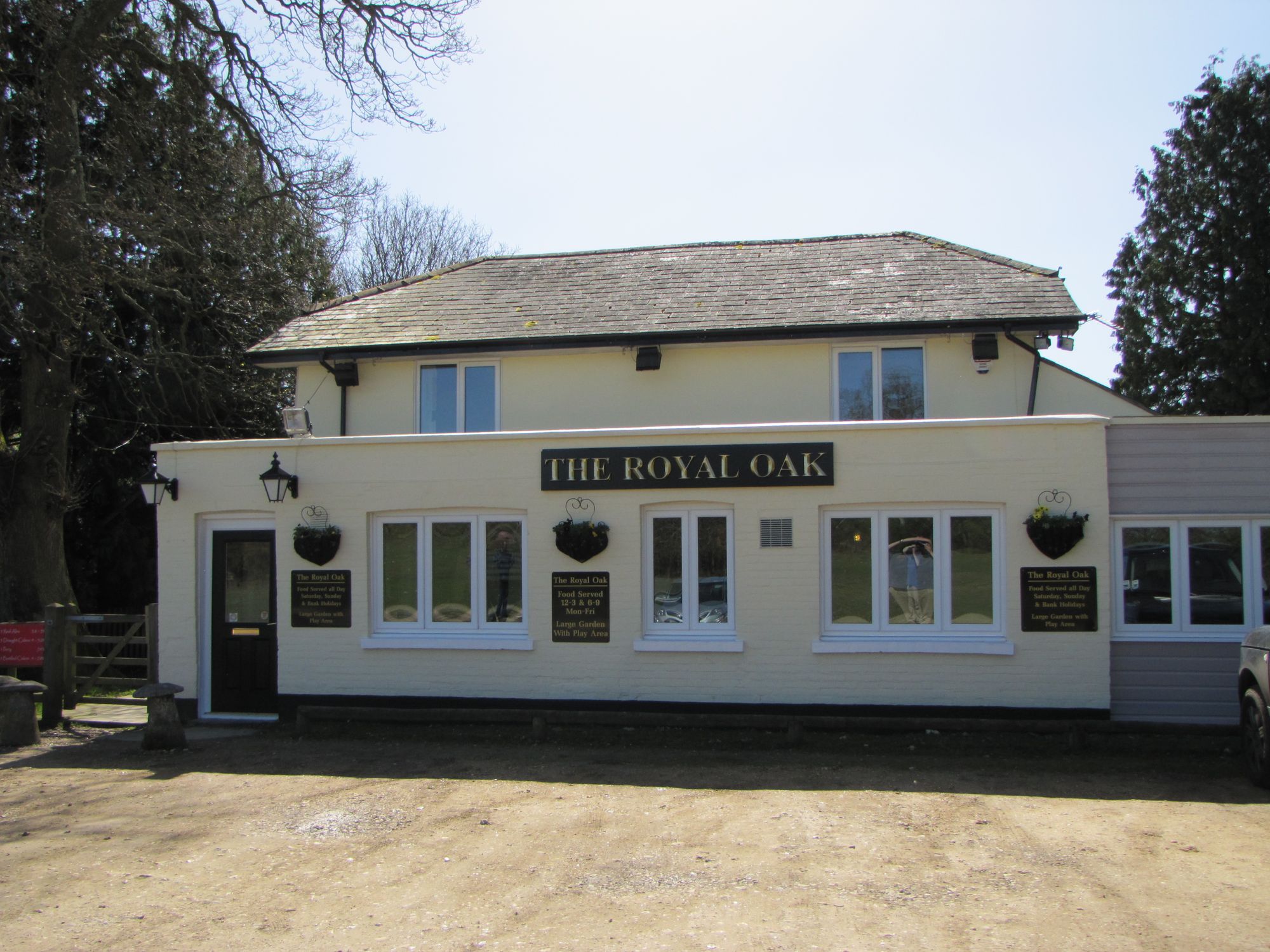 Royal Oak, Hill Top. (Pub, External). Published on 08-04-2011