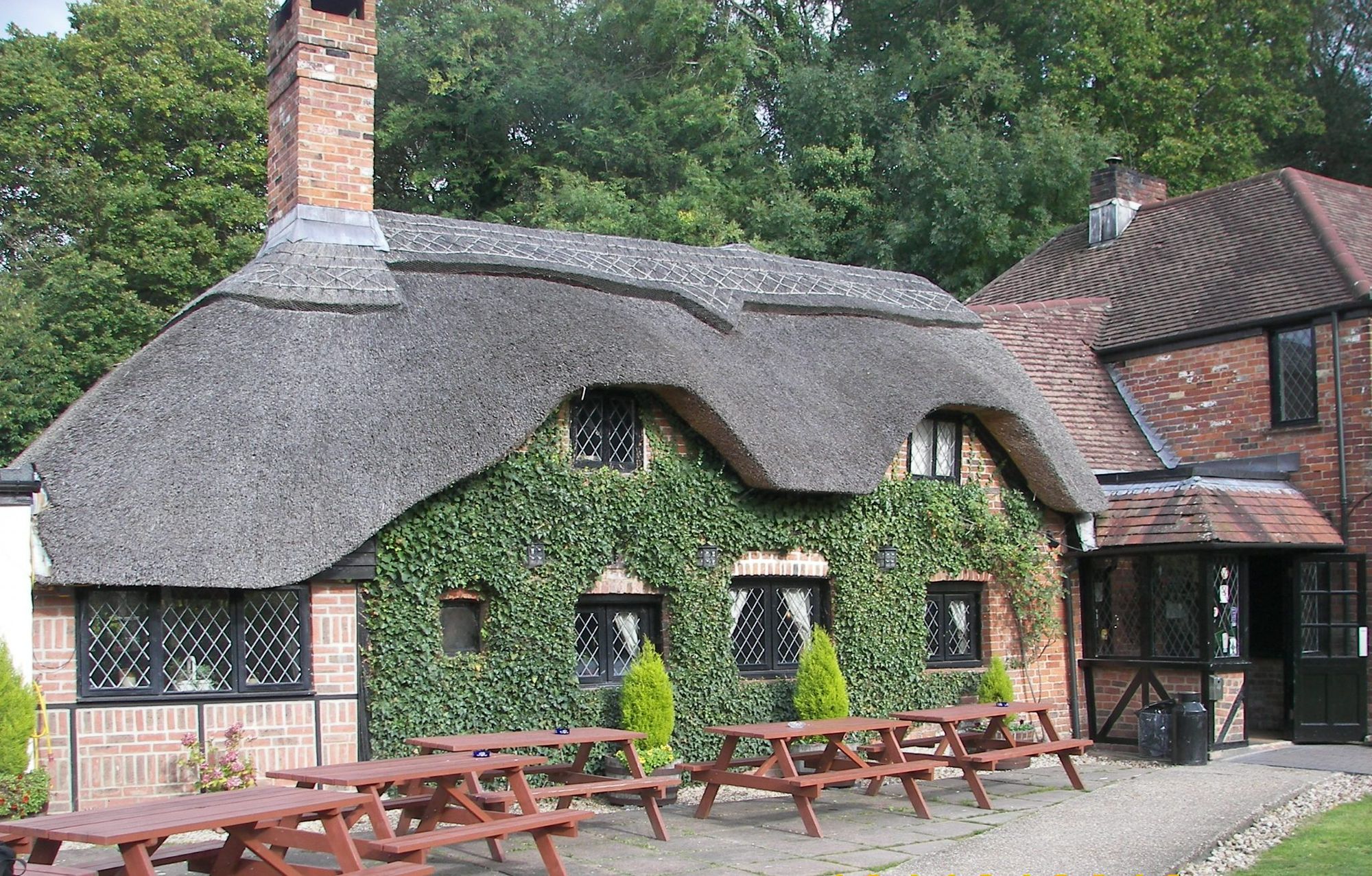 Old Mill Inn, Holbury (Photo: Deric Payne 19/10/2010). (Pub, Key). Published on 19-10-2010
