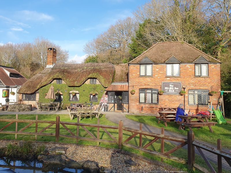 Old Mill Inn, Holbury (Photo: Pete Horn - 29/12/2022). (Pub, External, Garden). Published on 29-12-2022