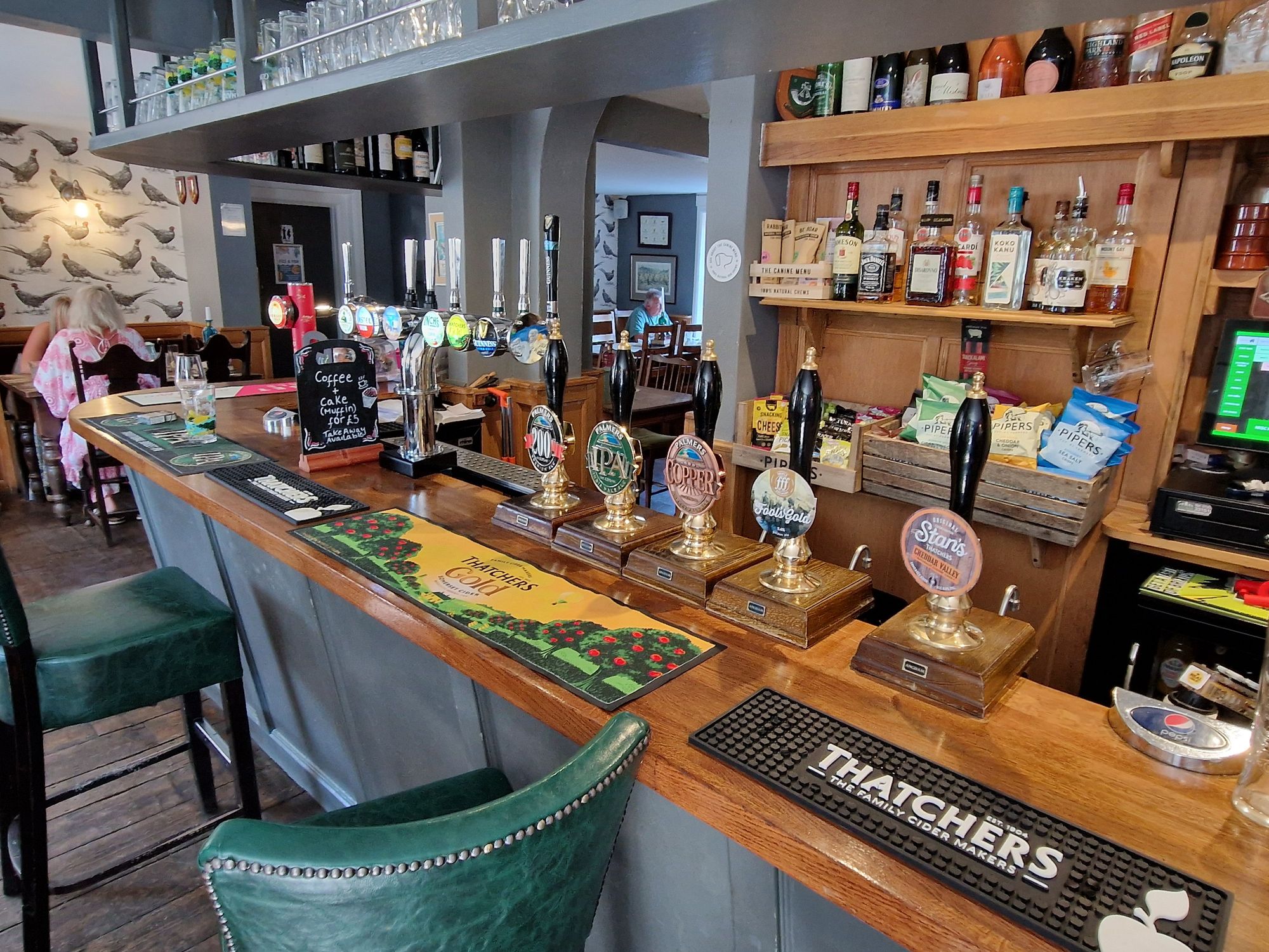 John O'Gaunt Inn, Horsebridge (Photo: Pete Horn - 17/08/2025). (Bar). Published on 17-08-2025
