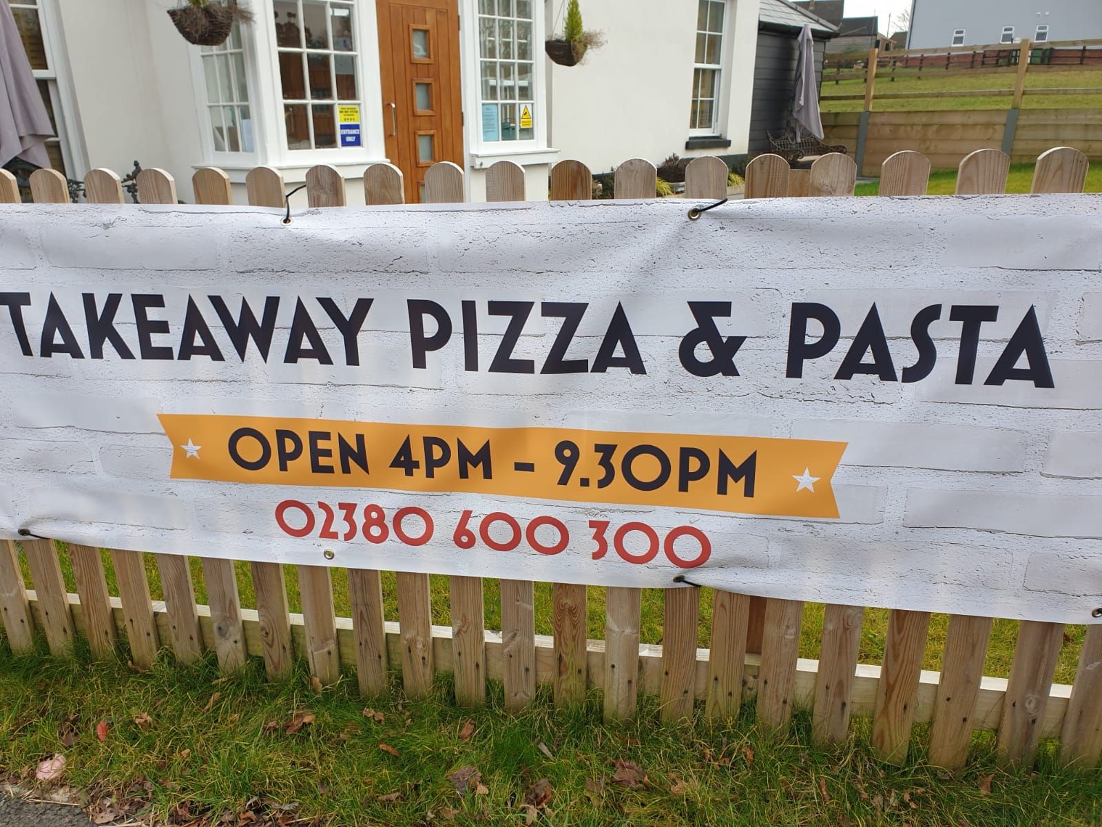 Lapstone, Horton Heath. (Pub, External, Garden, Sign). Published on 08-01-2021