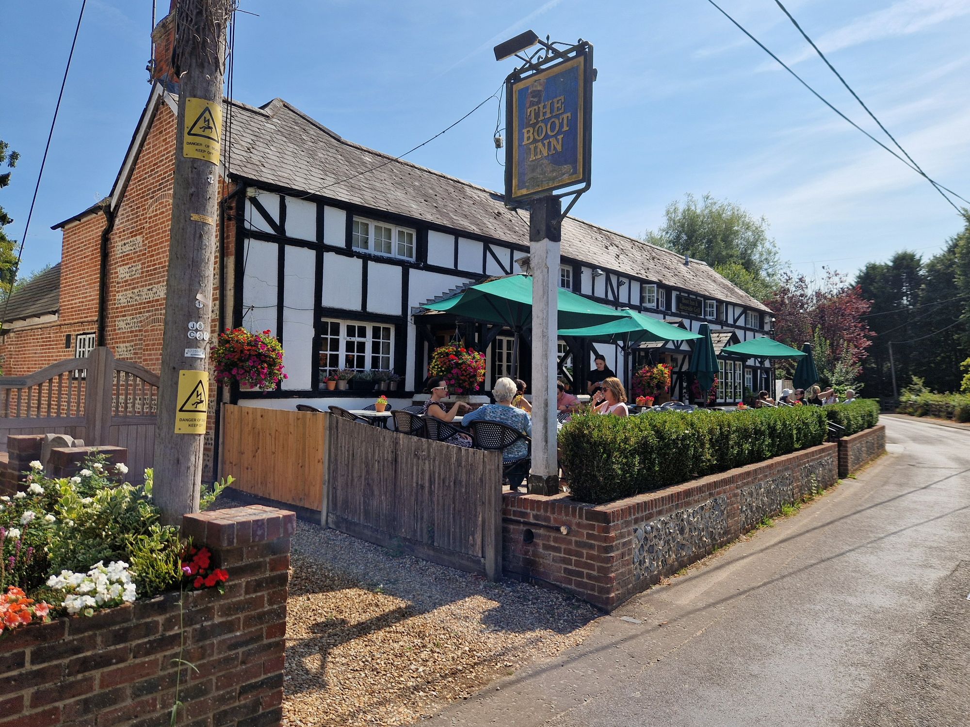 Boot Inn, Houghton (Photo: Pete Horn - 17/08/2025). (Pub, External). Published on 17-08-2025