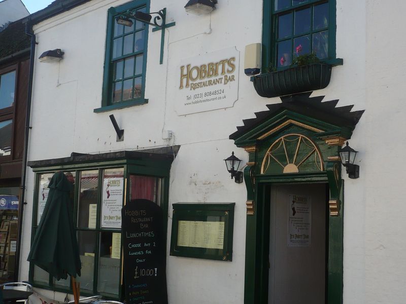 Hobbit Restaurant & Bar, Hythe (Photo: D Pritchard - 20/10/2010). (Pub, External). Published on 20-10-2010 