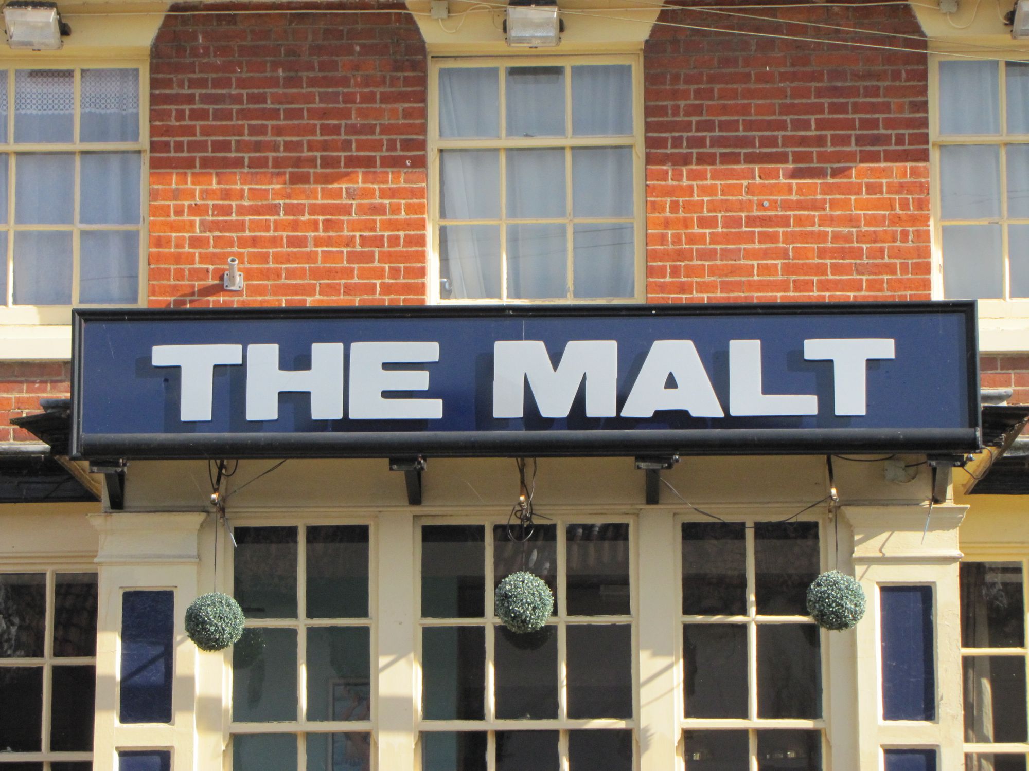 Malt & Hops, Hythe. (Sign). Published on 09-04-2011