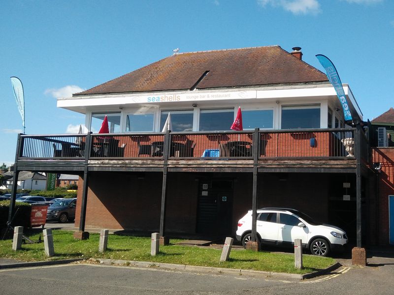 Seashells, Hythe. (Pub, External). Published on 06-07-2020