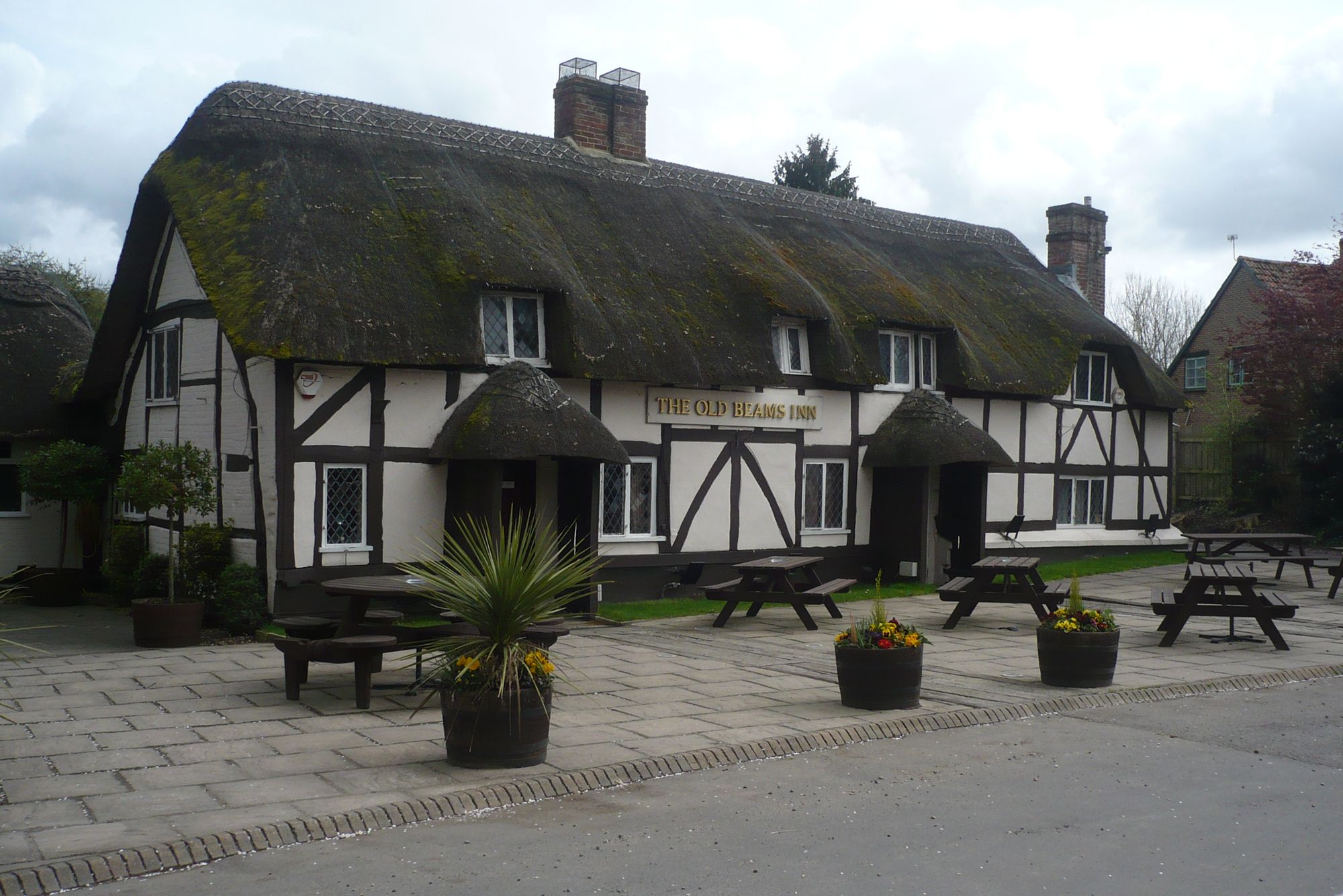 Old Beams Inn, Ibsley. (Pub, External). Published on 03-04-2011