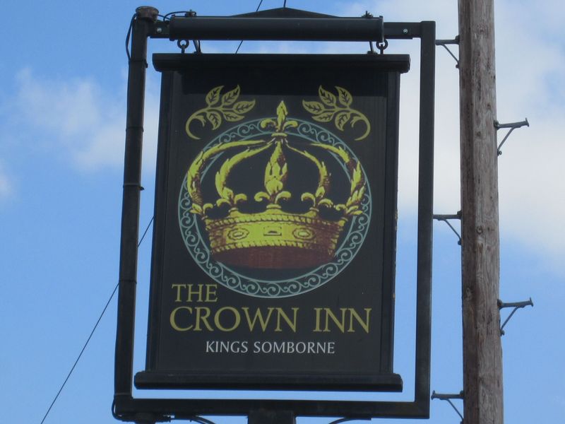 Crown Inn, King's Somborne. (Sign). Published on 02-04-2013