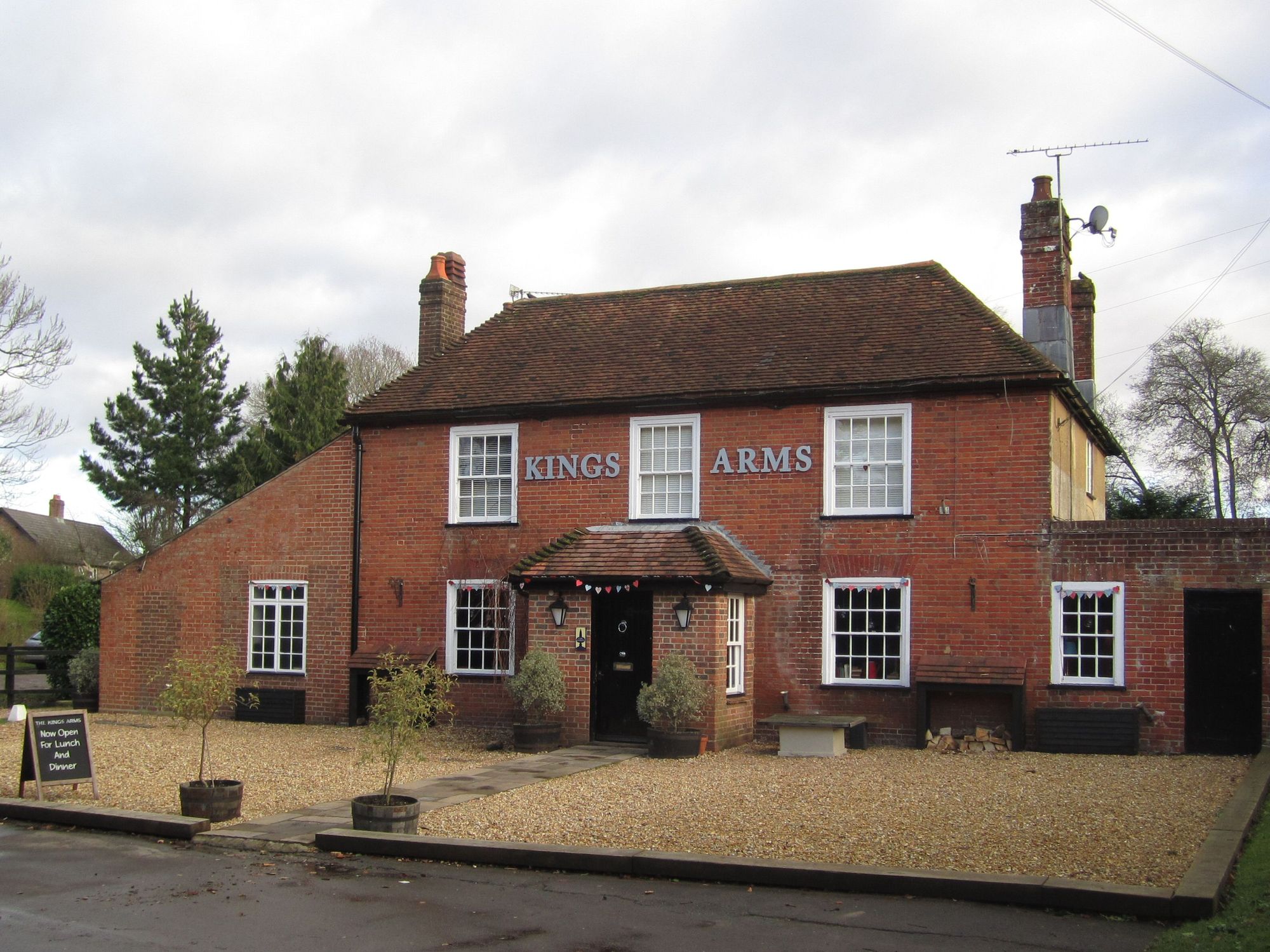 Kings Arms, Lockerley. (Pub, External, Key). Published on 07-12-2012