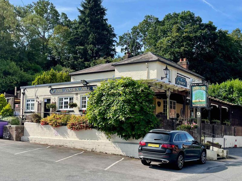 Linden Tree, Lowford (Photo: Nick Yarwood 26/07/2023). (Pub, External, Key). Published on 26-07-2023