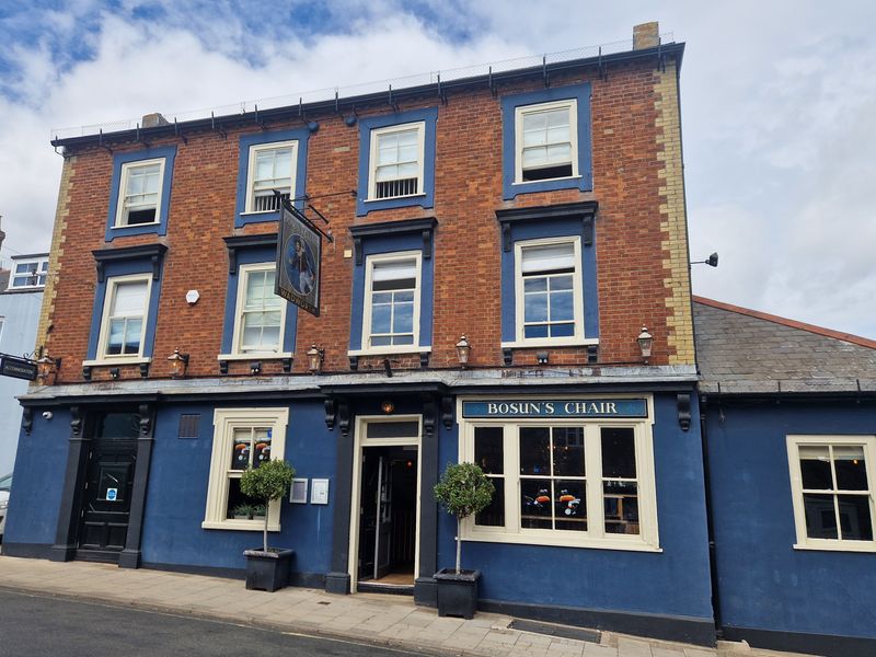 Bosun's Chair, Lymington (Photo: Pete Horn - 17/08/2026). (Pub, External). Published on 17-08-2026
