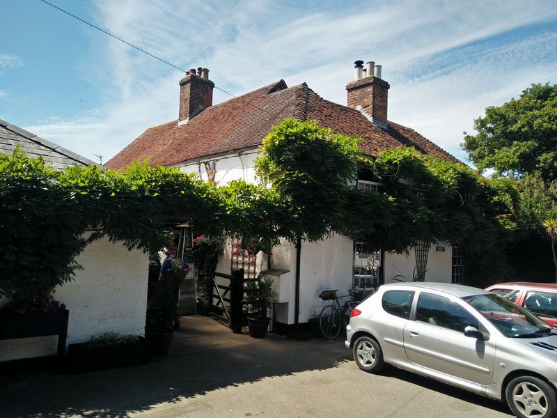 Chequers Inn, Lymington. (Pub, External, Key). Published on 22-07-2020