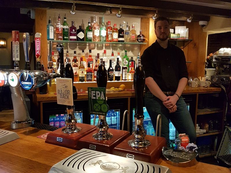 Sail Inn, Lymington. (Pub, Bar, Publican). Published on 24-06-2019