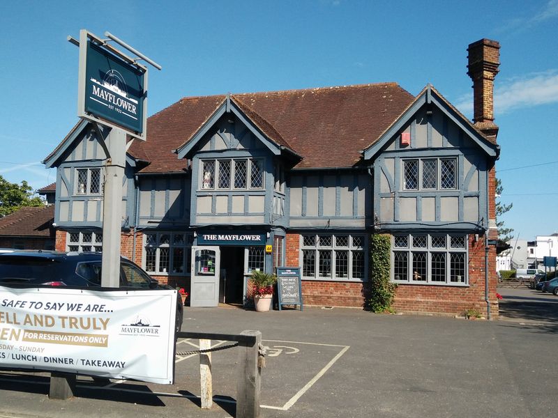 Mayflower, Lymington. (Pub, External). Published on 22-07-2020