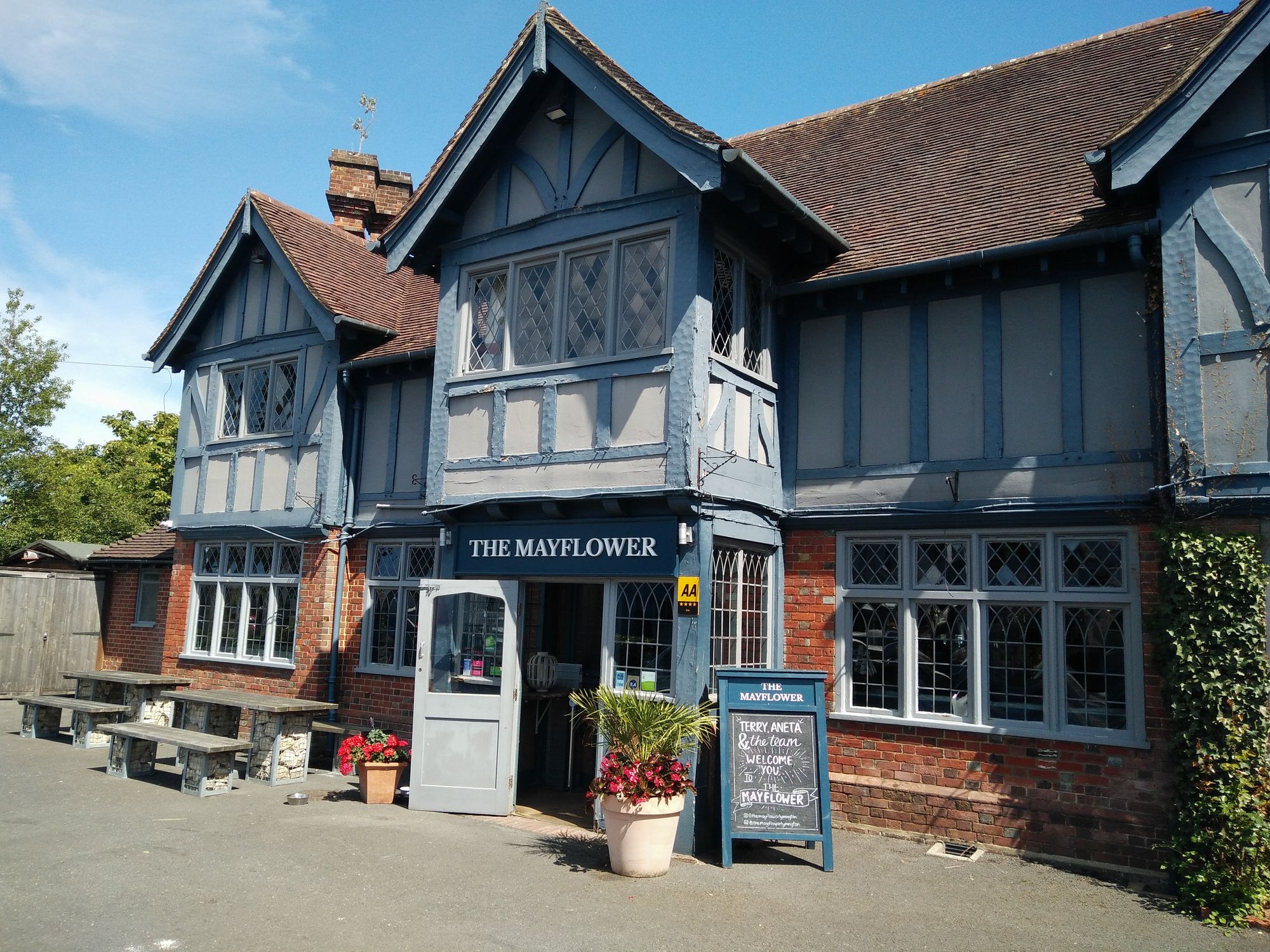 Mayflower, Lymington. (Pub, External). Published on 22-07-2020