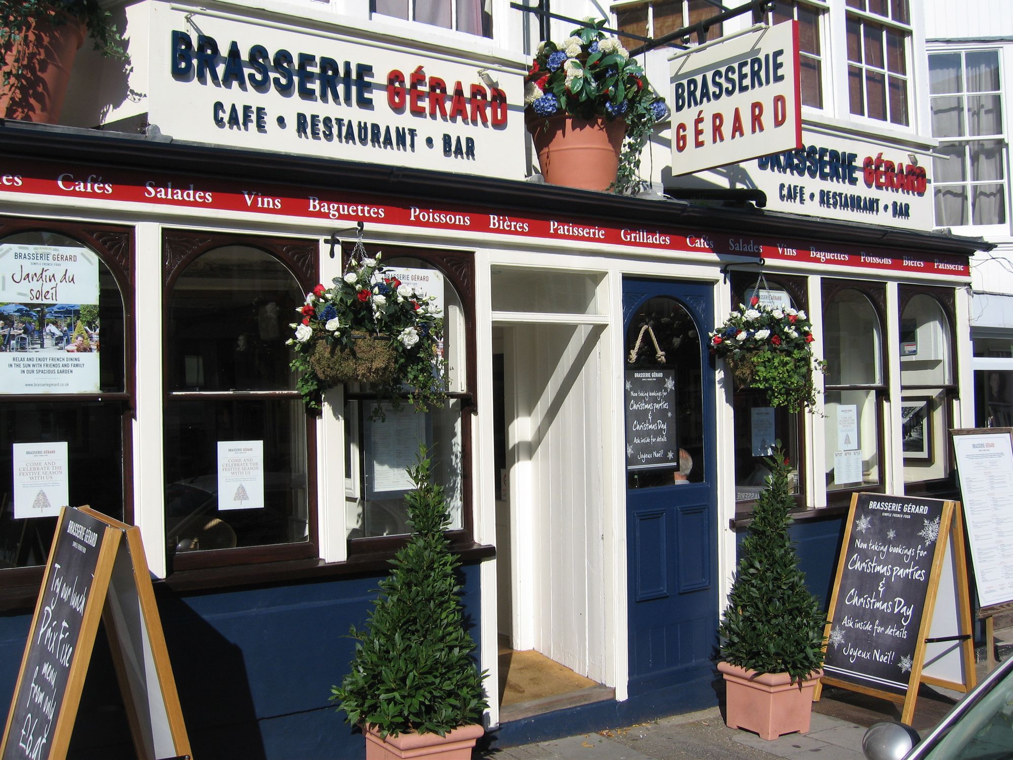 White Lyon, Lymington as Brasserie Gérard in 2010. (External, Key). Published on 10-10-2010