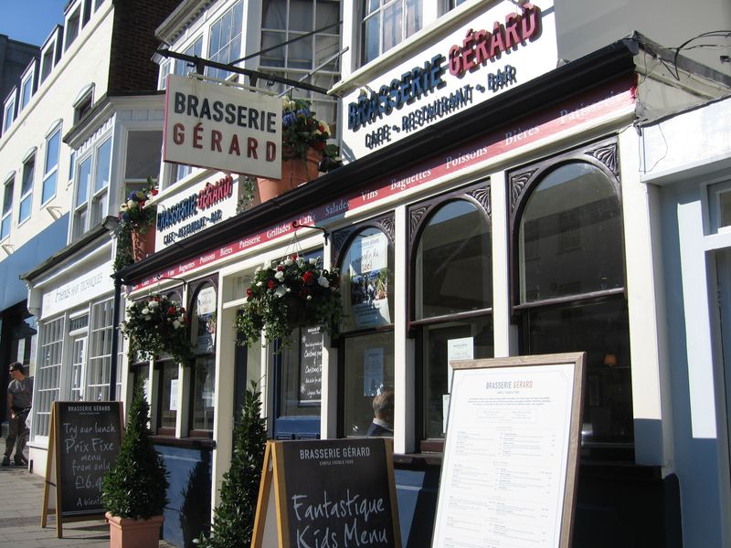 White Lyon, Lymington as Brasserie Gérard in 2010. (Pub, External). Published on 10-10-2010
