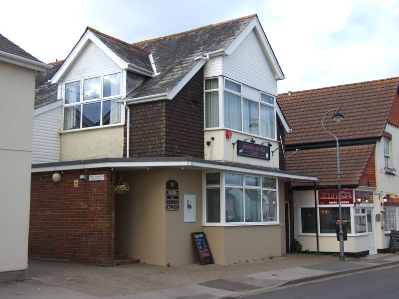 Milford on Sea Club - 24/05/2013 (Photo: Pete Simpson). (External). Published on 24-05-2013 