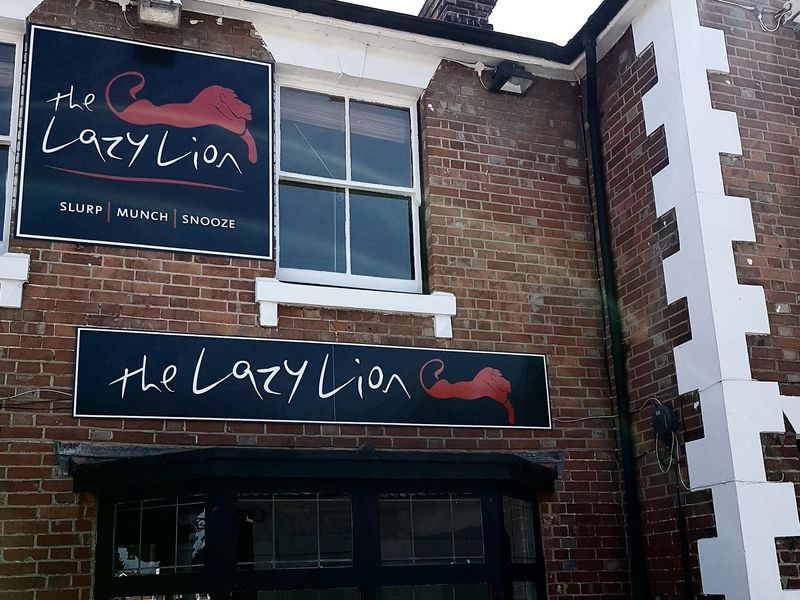 Lazy Lion, Milford on Sea (Photo: Peter Simpson - 30/06/2019). (Pub, External). Published on 30-06-2019 