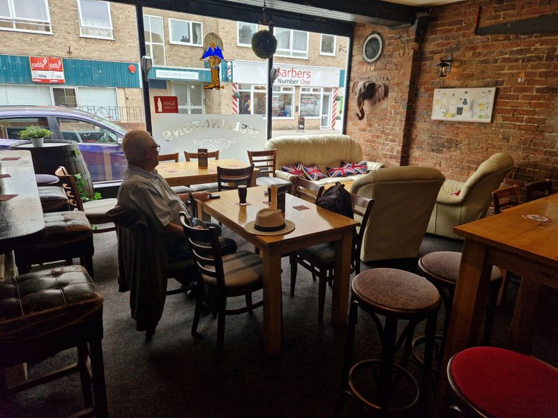 Wellingtons, New Milton (Photo: Pete Horn - 18/06/2026). (Pub, Customers). Published on 18-06-2026 