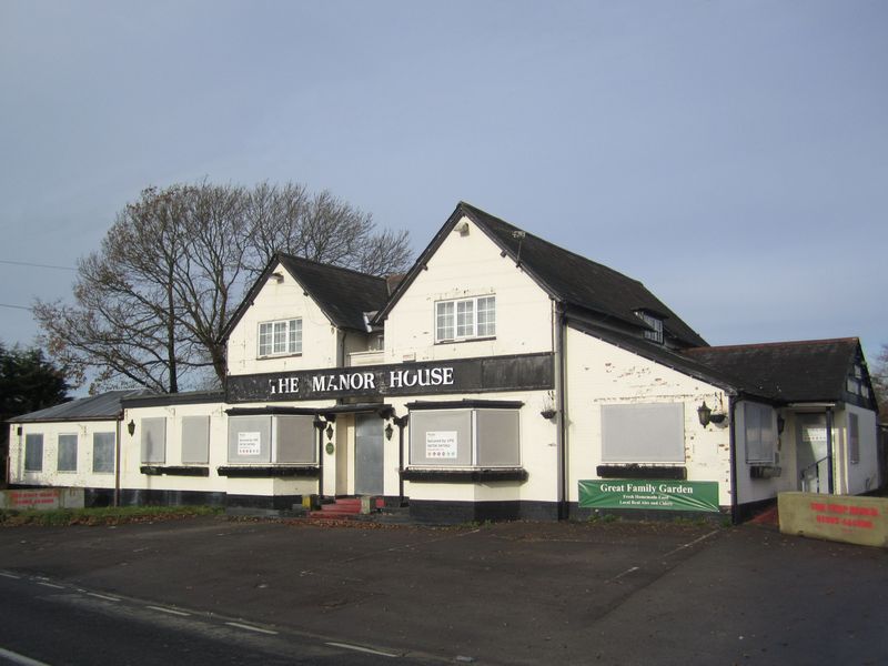 Manor House, Old Netley (Photo: Pete Horn - 03/12/2012). (Pub, External, Key). Published on 03-12-2012