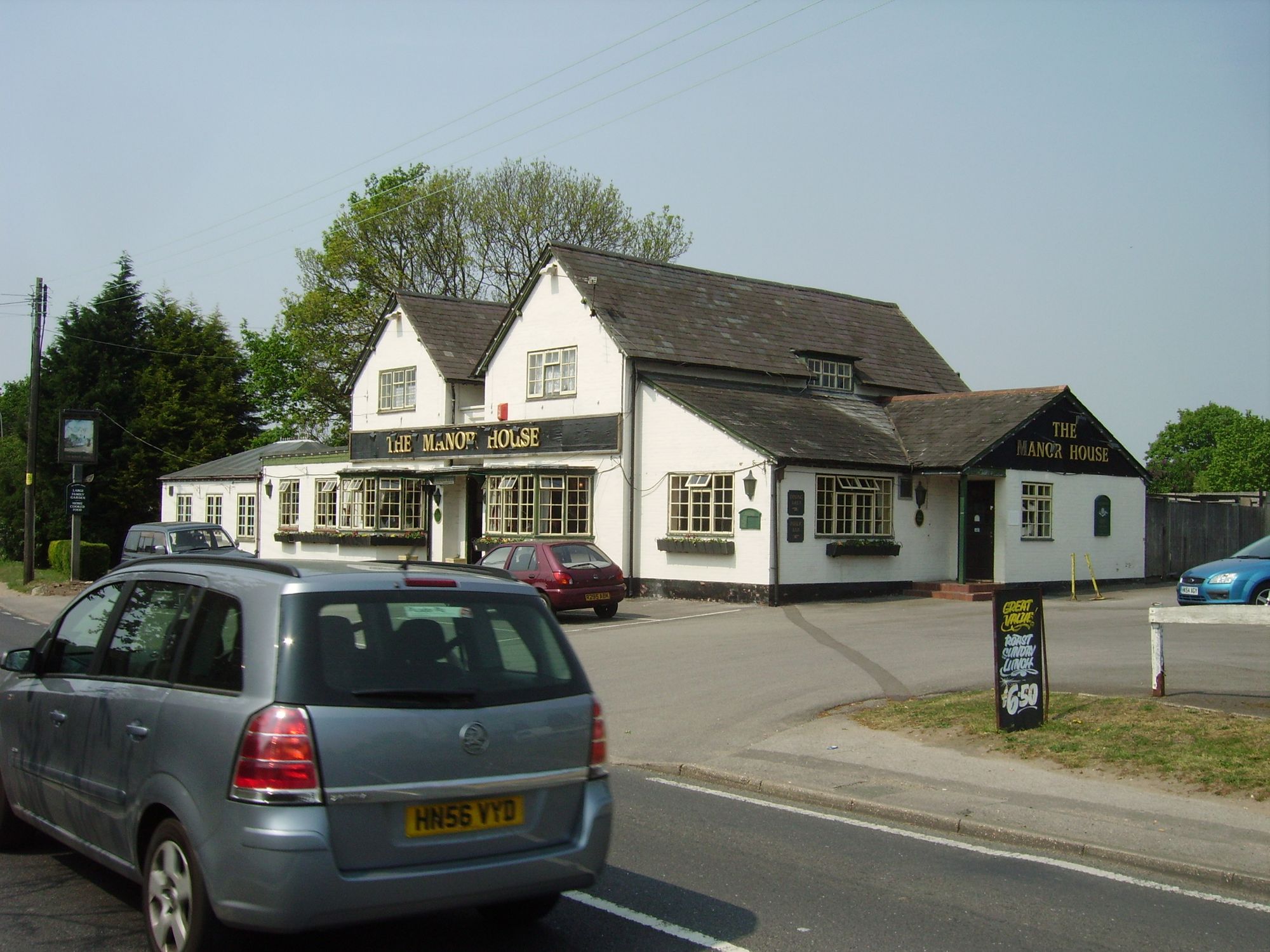 Manor House, Old Netley (Photo: Gary Tull - 29/04/2007). (Pub, External). Published on 29-04-2007